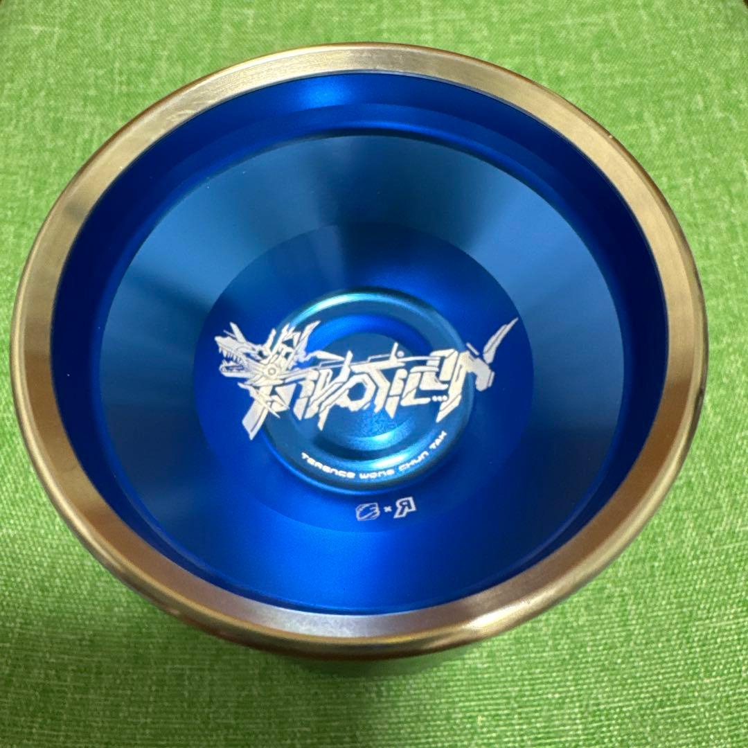 トリプティコン