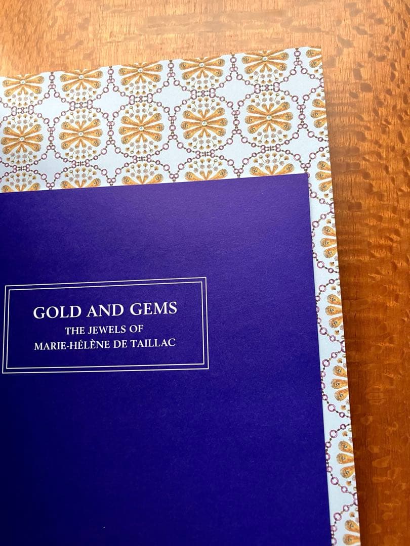 美品⭐︎GOLD AND GEMS マリーエレーヌ・ドゥ・タイヤック洋書 - メルカリ