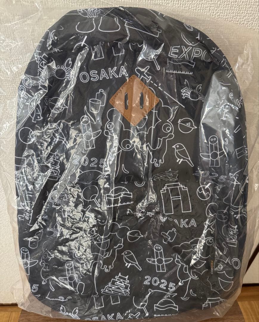 【新品未開封】大阪関西万博　ミャクミャク　リュックサック　総柄　ネオン柄