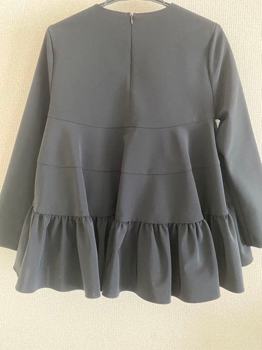 yori ティアードギャザーブラウス ブラック