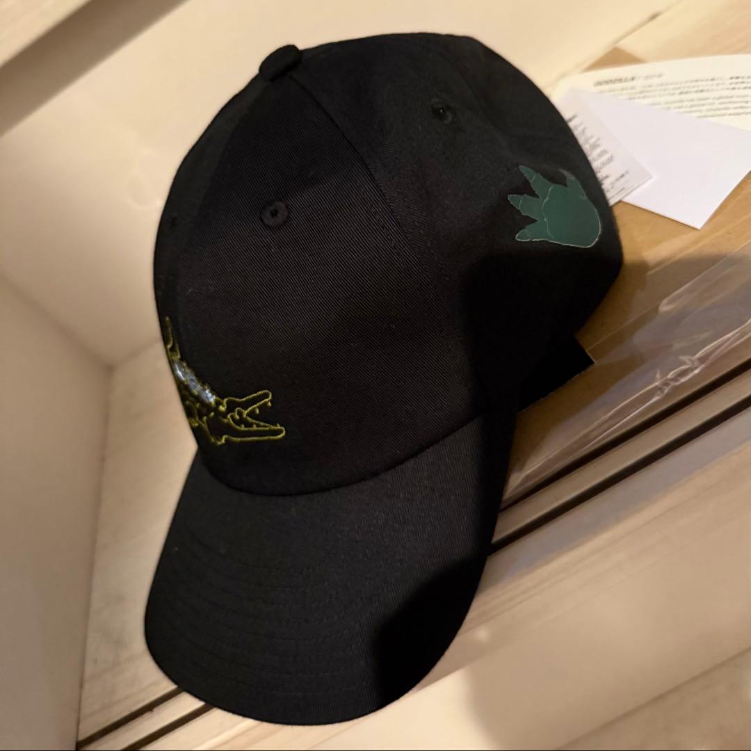 ラコステ ゴジラ キャップ ゴジラオリジナル足跡パッチ付き - メルカリ