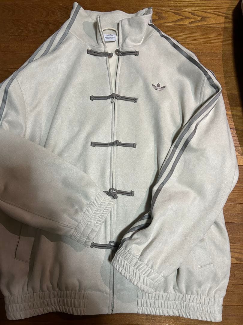 adidasアディダス 中国限定 蛇年トラックジャケット ホワイトサイズXL