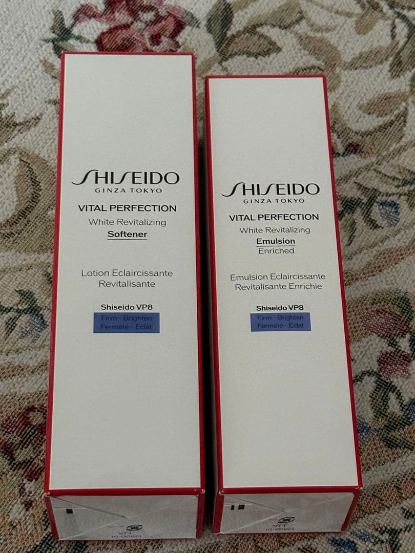 バイタルパーフェクション　ホワイトRV ソフナー化粧水　エンリッチド乳液
