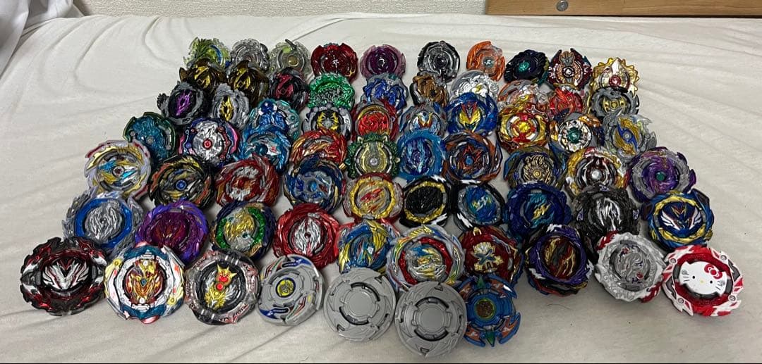 ベイブレードバースト まとめ売り 69個