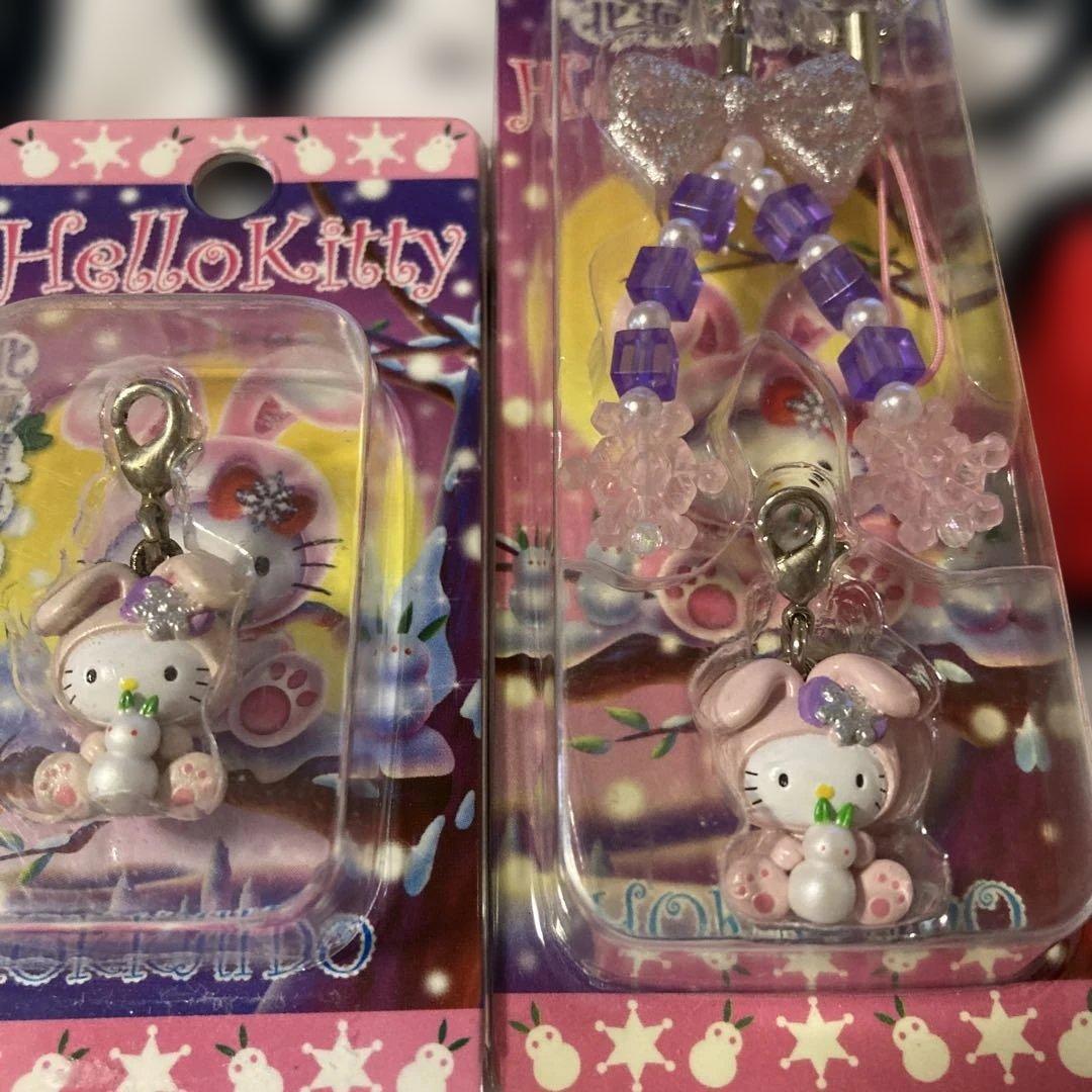 ハローキティ北海道限定　新品　雪うさぎ　チャーム♡ストラップ　２点　未開封