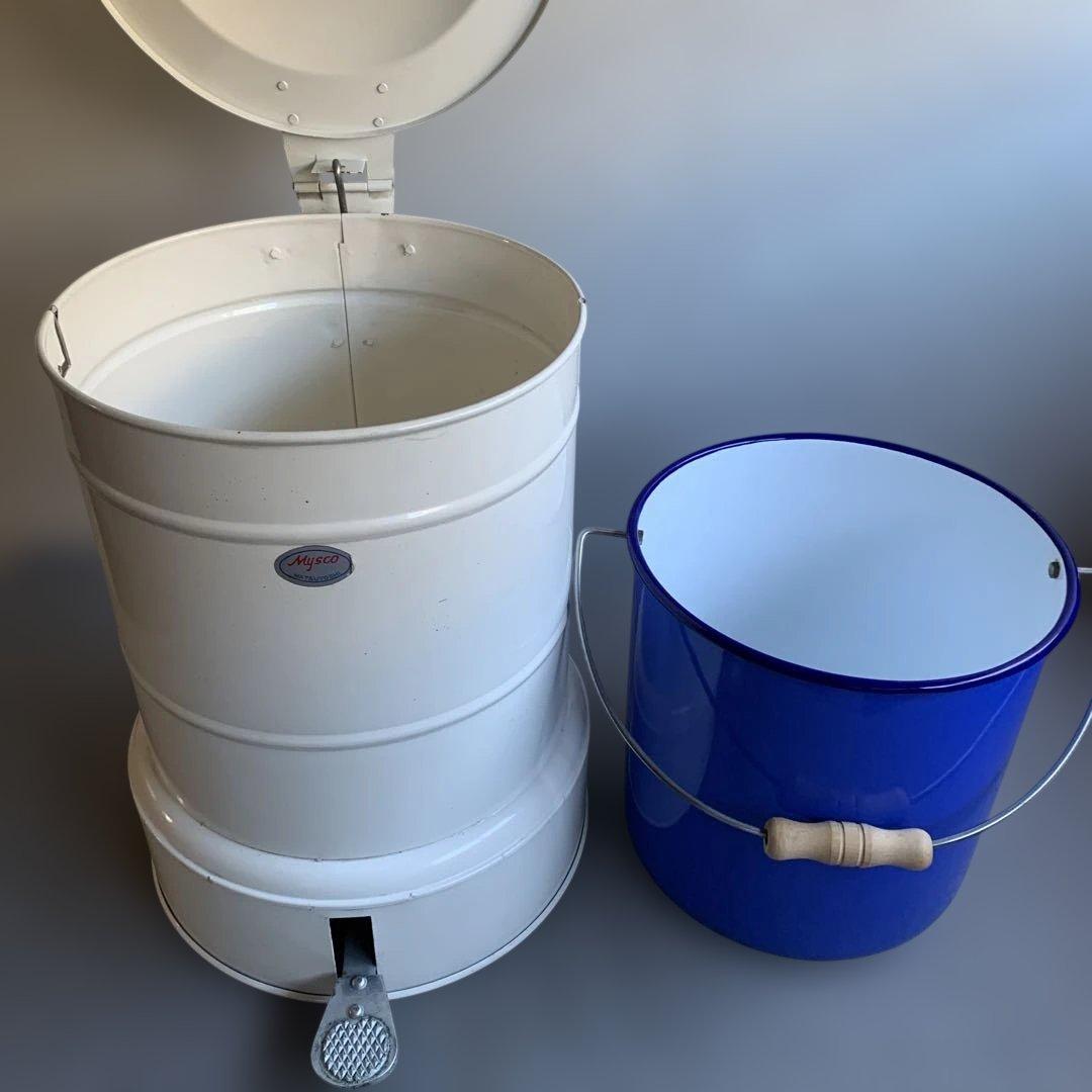 未使用】【レトロ】マツヨシ 足踏汚物投入器 ペダル式 ゴミ箱 汚物缶