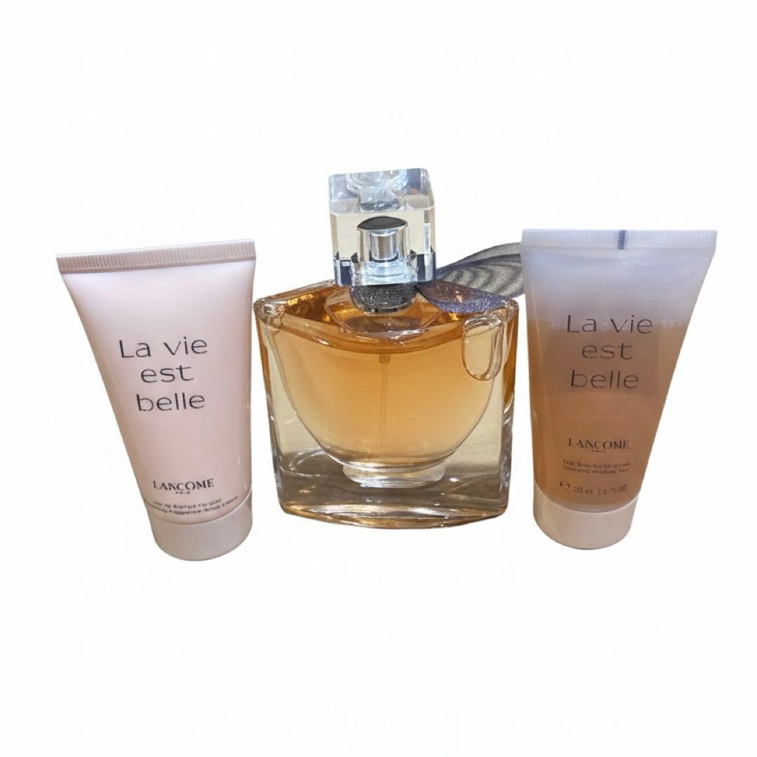 LANCOME 香水＆ボディケアセット（ラヴィエベル）