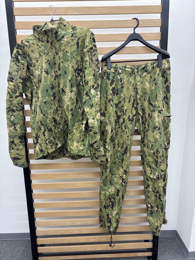 米軍　Patagonia AOR2デジタルカモ　 level 5 　上下セット