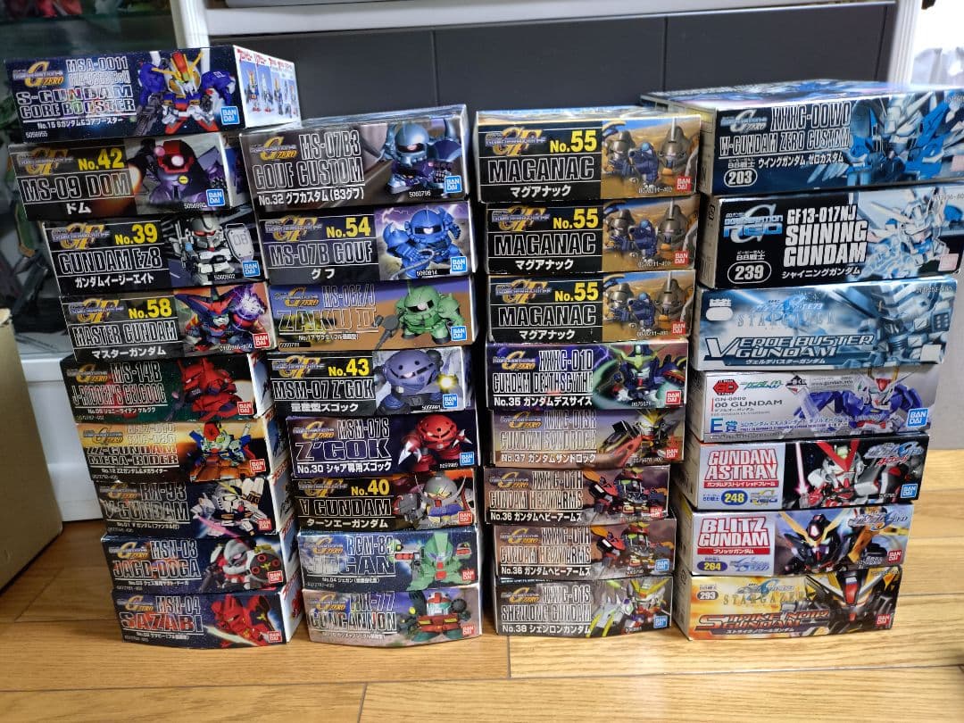 SDガンダムプラモ未組み立てセット　オマケ付き