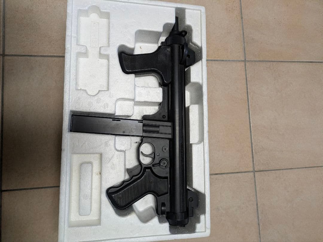 日本製】ヨネザワ エアガン BERETTA ベレッタM12S 昭和レトロ - メルカリ