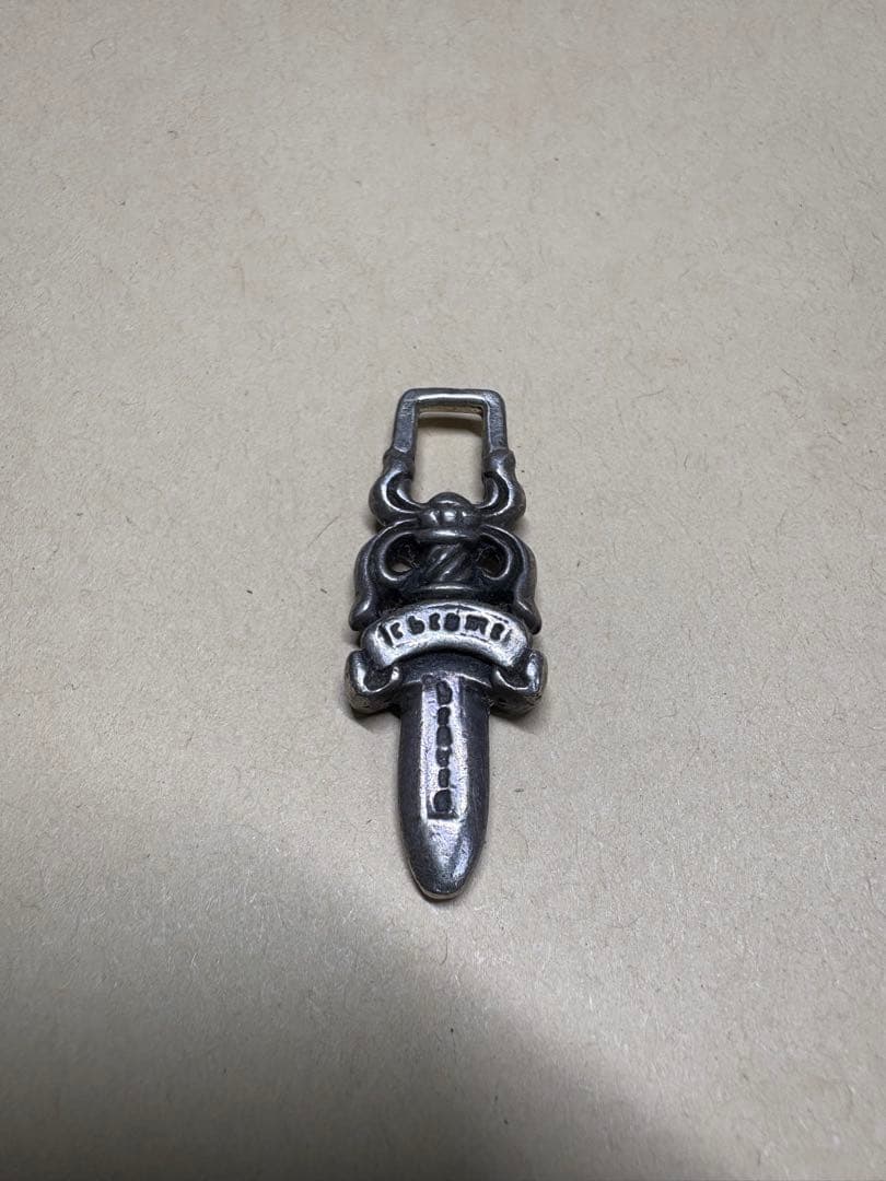 クロムハーツ ダガー チャーム