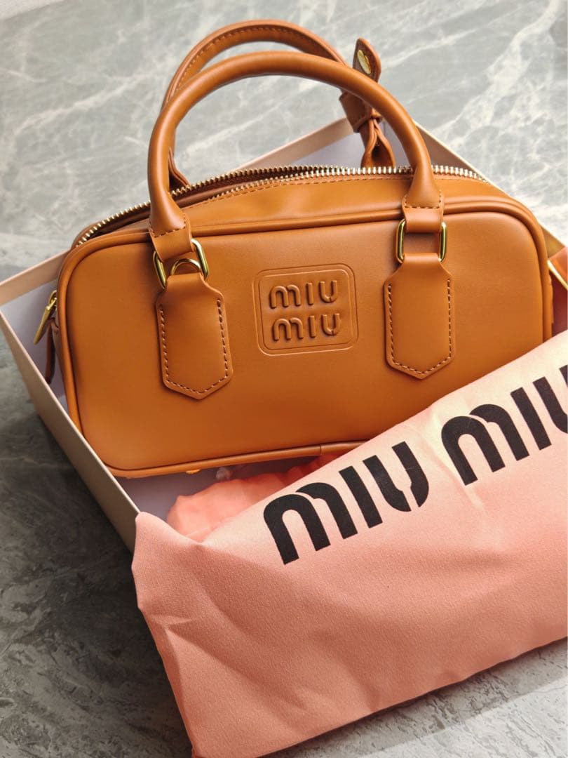 MIU MIU ハンドバッグ ショルダーバッグ ブラウン レザー 2WAY 美品