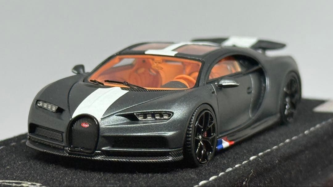 レジン製 1/64 ブガッティ シロン