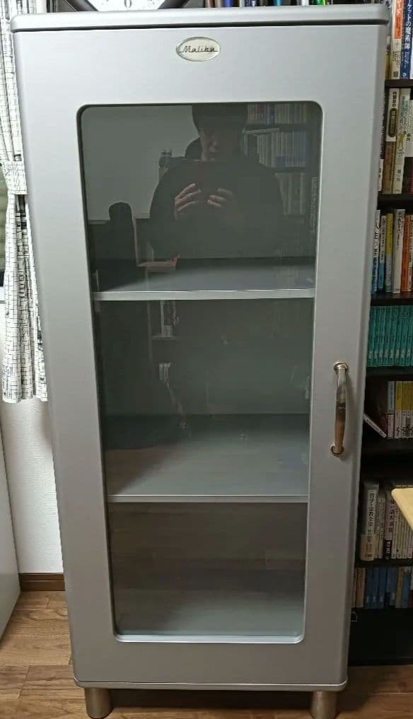 ガラス扉のコレクションボックス cc-3828d.jpg