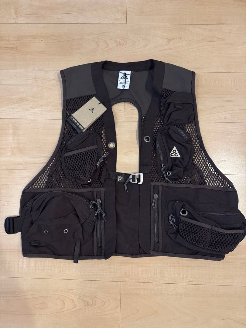 トップス NIKE ACG BUTTLES VEST