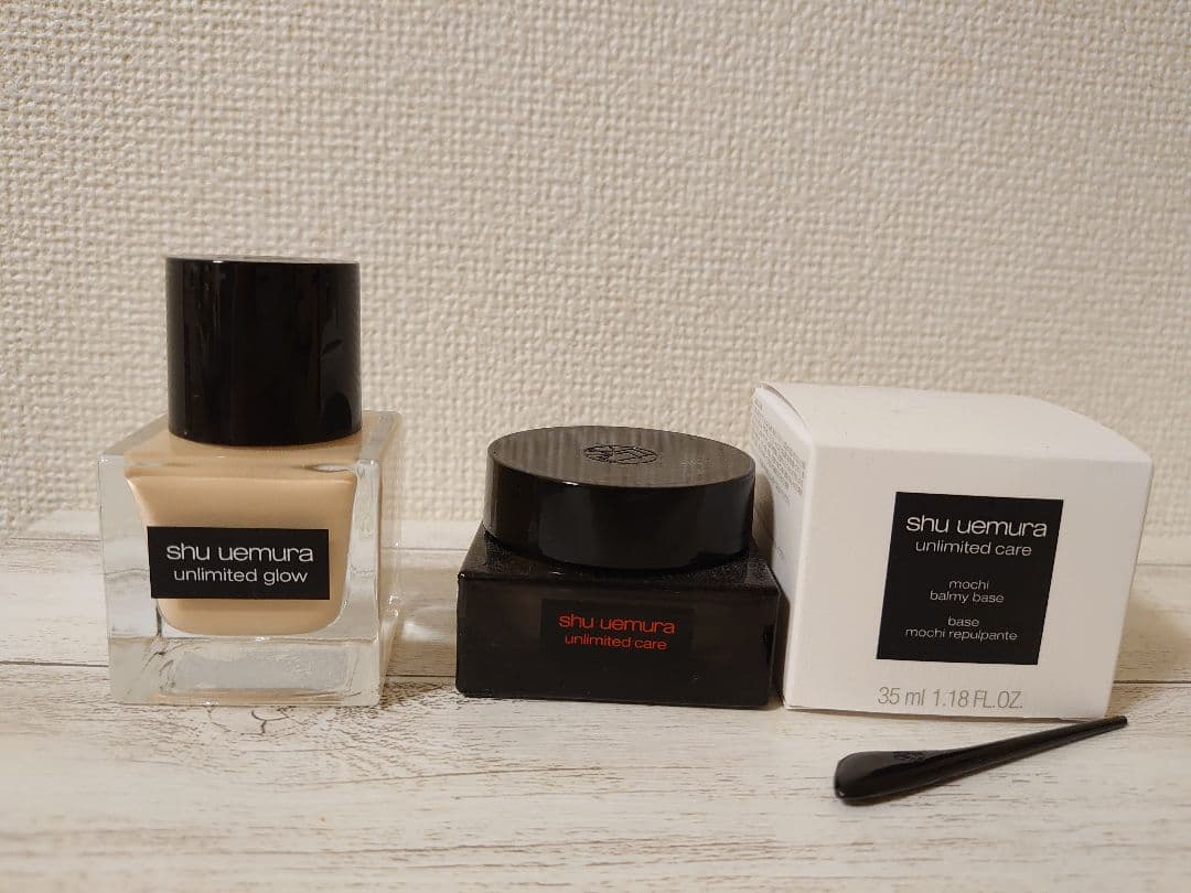 シュウウエムラ☆アンリミテッド　ファンデーション×ケアモチバームベース　2点