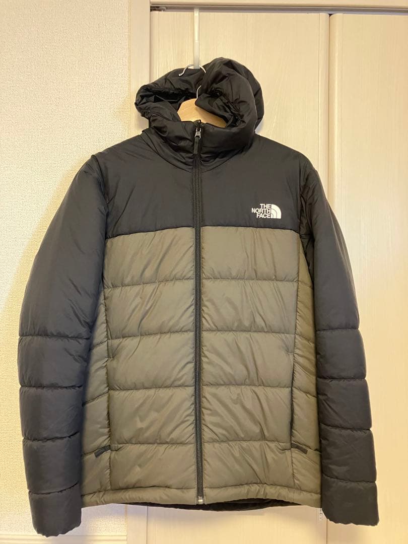 ノースフェイス リバーシブル エニータイム インサレーテッド フーディサイズM