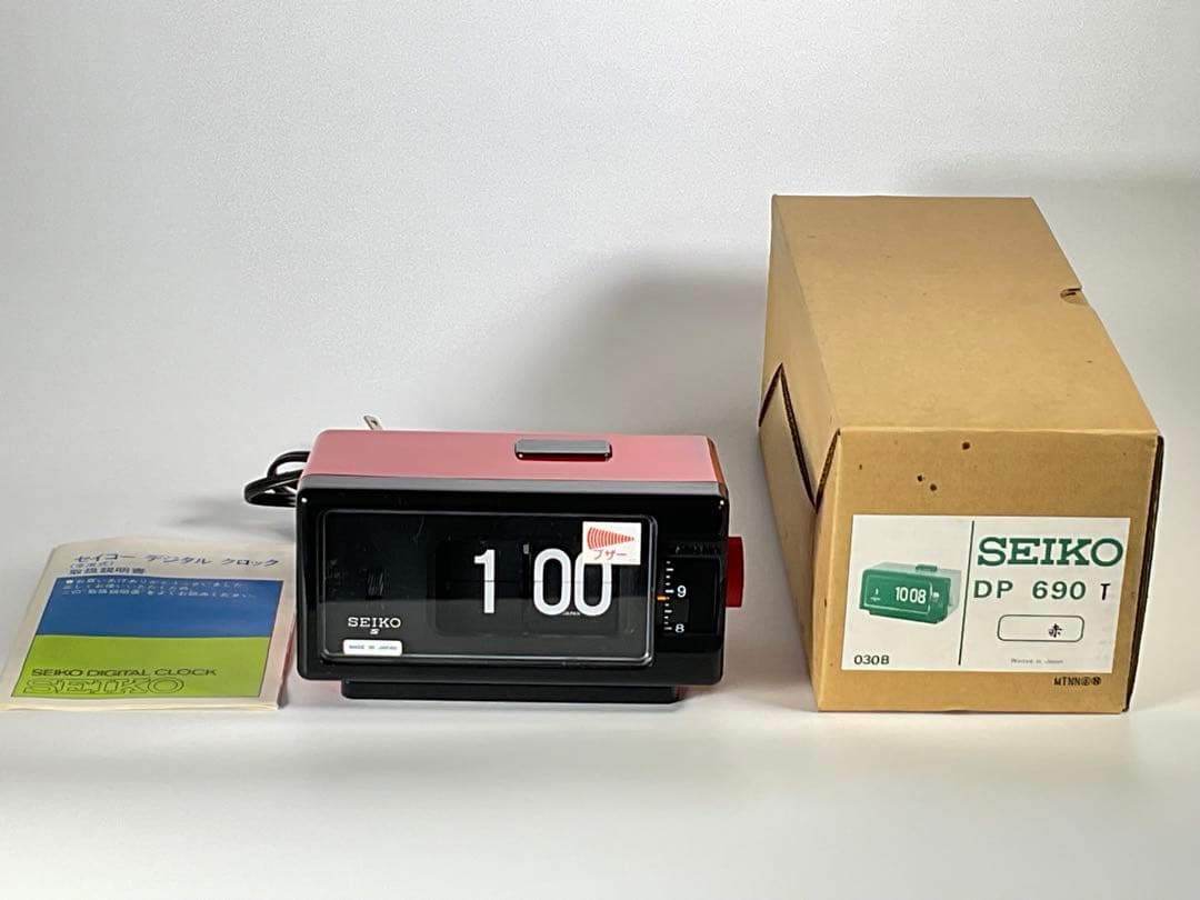 未使用　SEIKO　パタパタ時計　 デジタル クロック　DP 690 T　置時計 SEIKO パタパタクロック DP690T 昭和40年代後半〜50年代前半 箱・説明