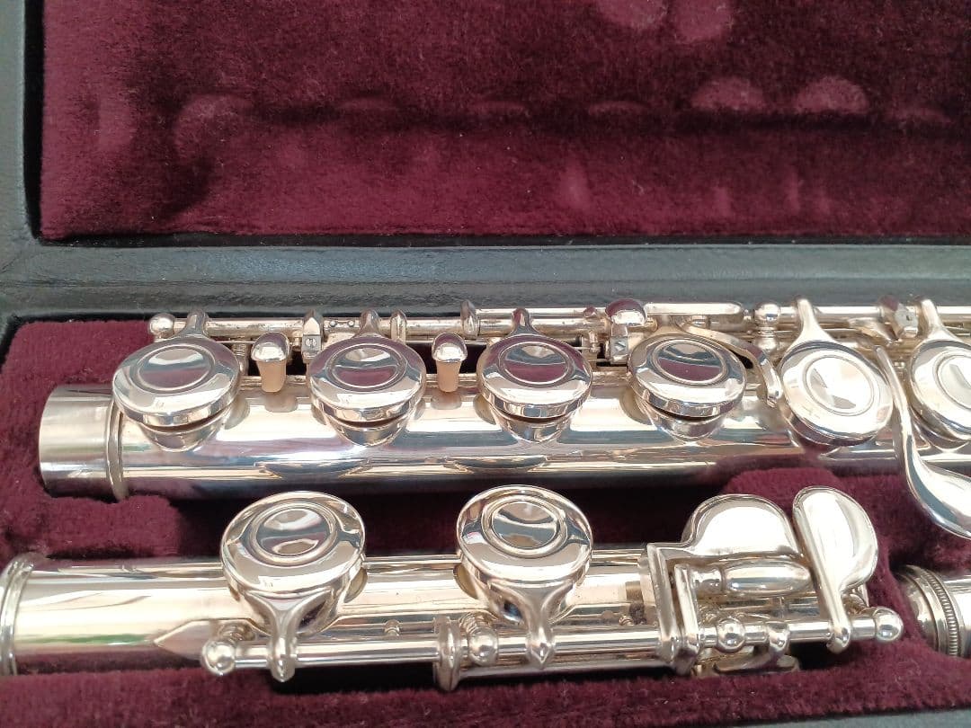 ♢後期モデル♢ヤマハ フルート YFL-211♢良く鳴る美品