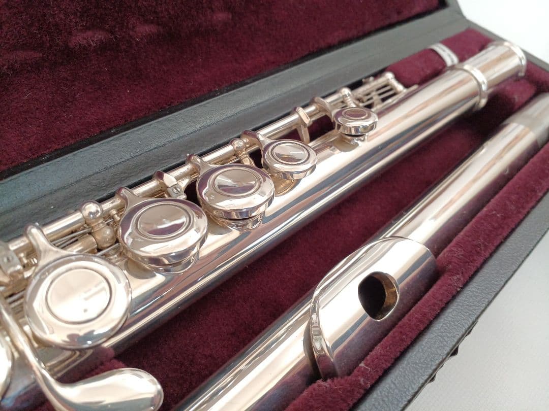♢後期モデル♢ヤマハ フルート YFL-211♢良く鳴る美品