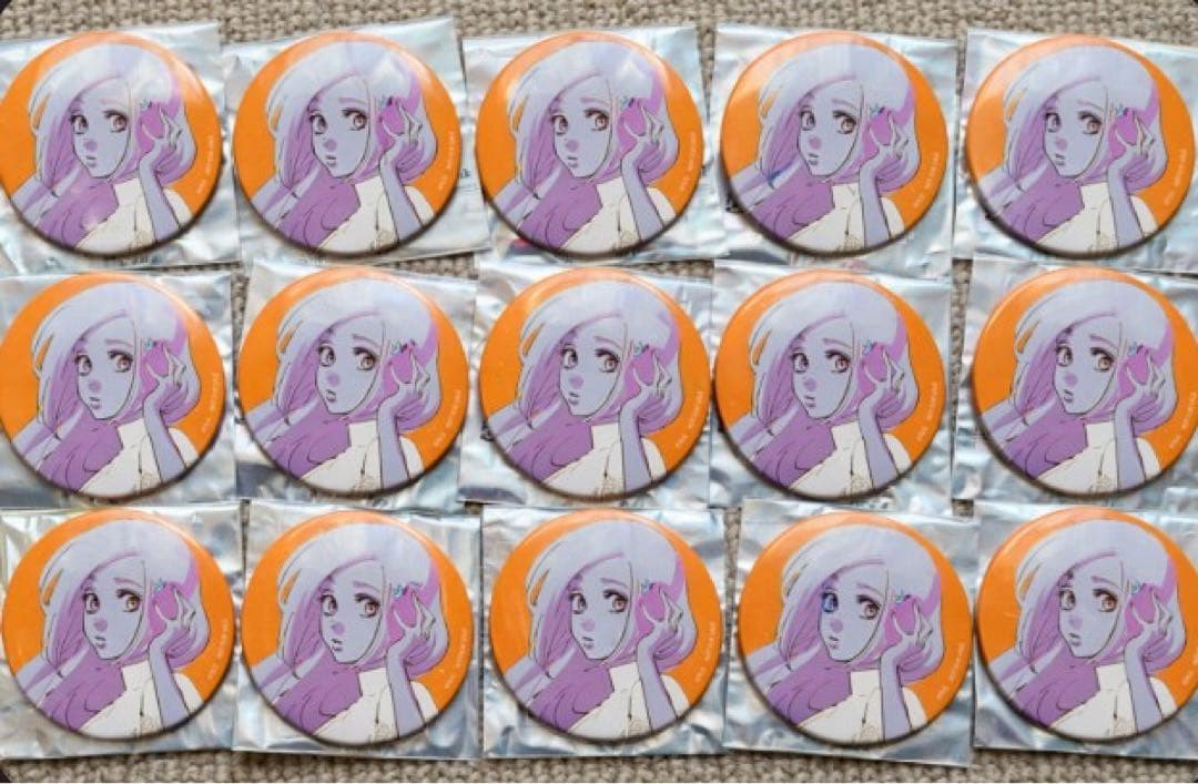 BLEACH BHDC DISCO 缶バッジ 井上織姫 15個 BLEACH』バースデイ缶バッジ 井上織姫 BE3: アクセサリー類