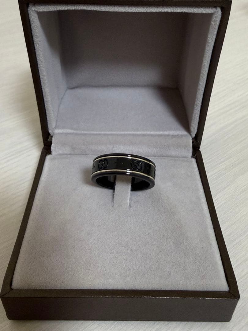 GUCCI ブラックリング サイズ17（57）号 グッチ GUCCI グッチ GUCCI 225985 I19A1 リング ICON THIN BAND IN