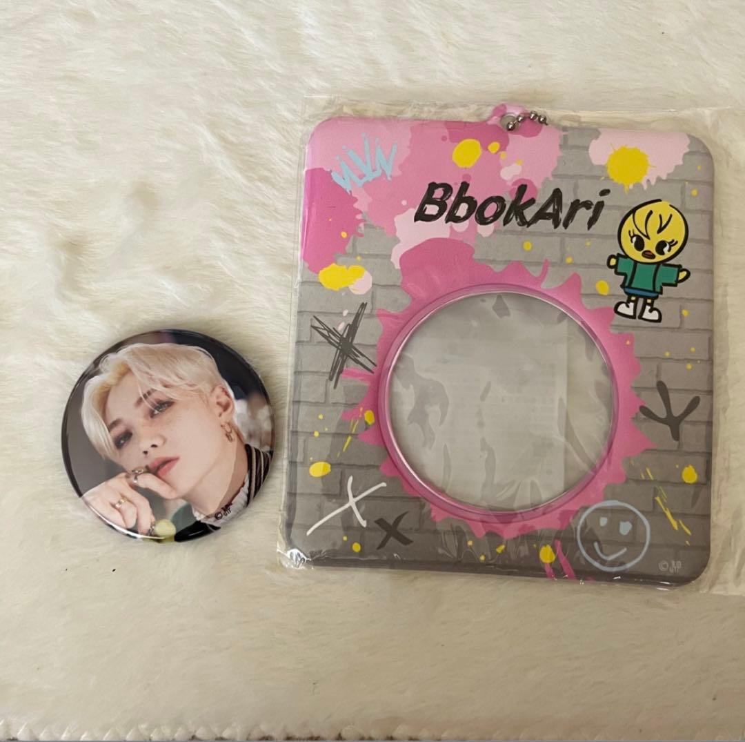 スキズ POPUP 缶バッジケース＆ 缶バッチ Felix フィリックス - メルカリ