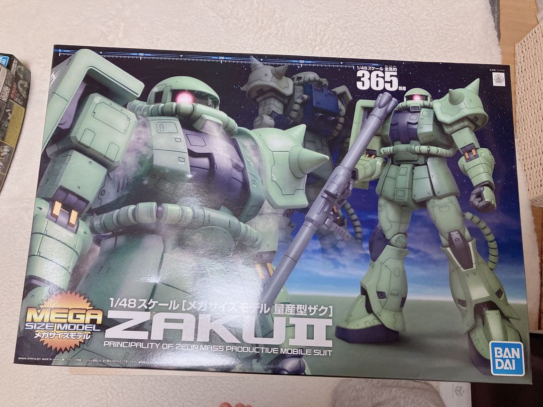 BANDAI 1/48 ZAKU II メガサイズ未開封
