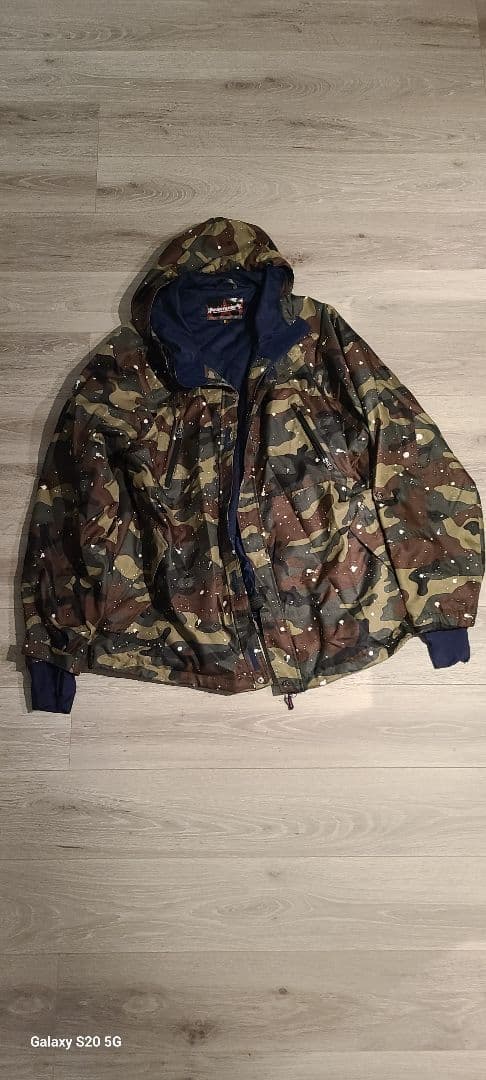 PONTAPES 迷彩 フード付きジャケット 6L