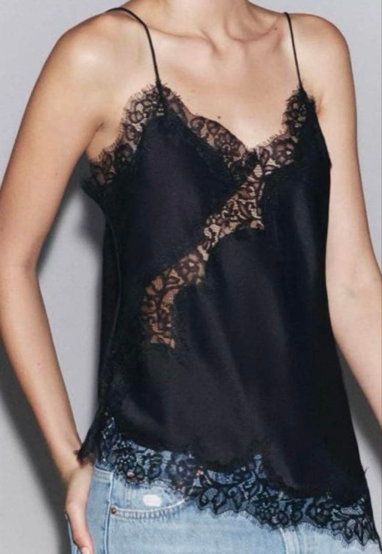 ZARA レーストリムキャミソールトップス　サイズM タグあり