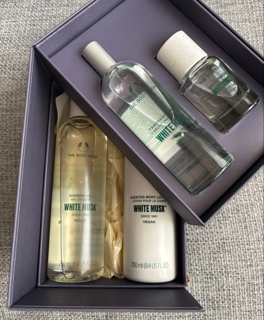 【お値下げ】ホリデー ホワイトムスク コレクション/ THE BODY SHOP