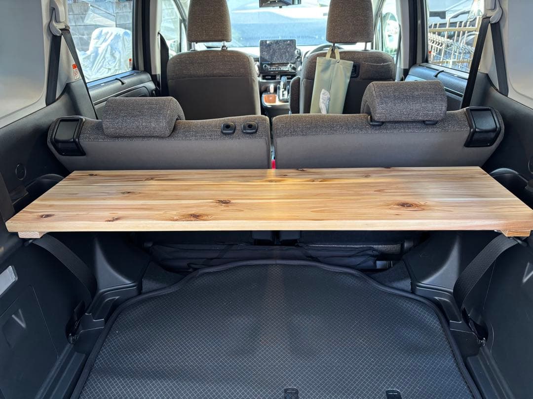 新型シエンタ10系専用設計】ハンドメイド杉無垢材ラゲージボード｜車