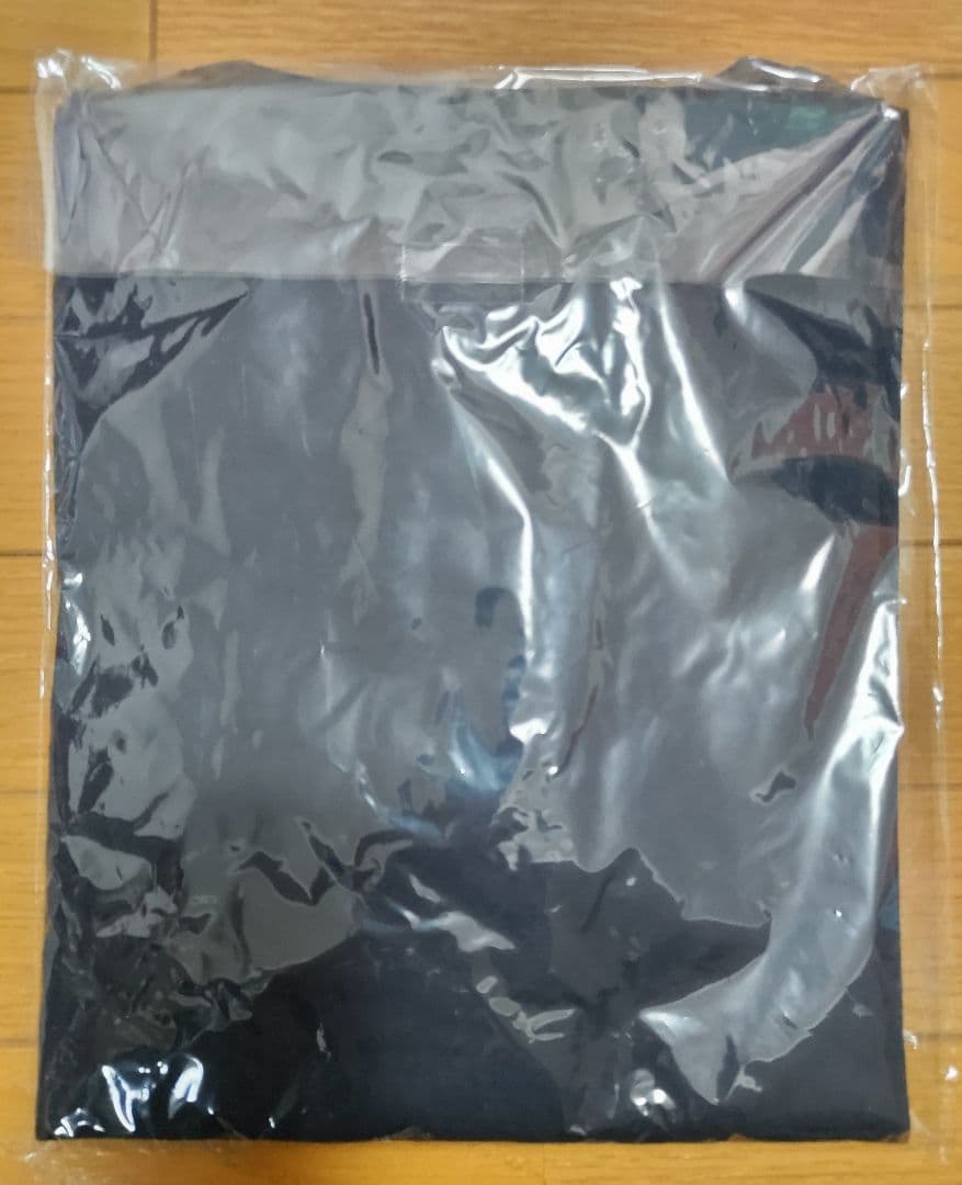 しろくさ様専用 優里 TATTOO ZEPHYREN Tシャツ M ネイビー - メルカリ