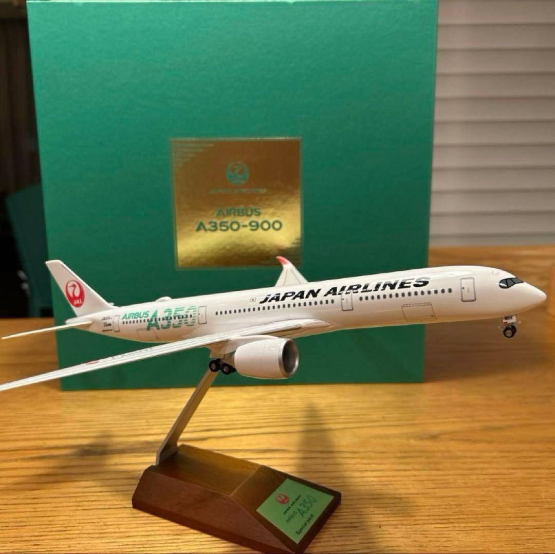 JAL 日本航空Japan Airlines A350-900完成品1/200 Amazon | JC Wings 1/200 完成品 JAL A350-900 JA02XJ Flaps Down ダイ