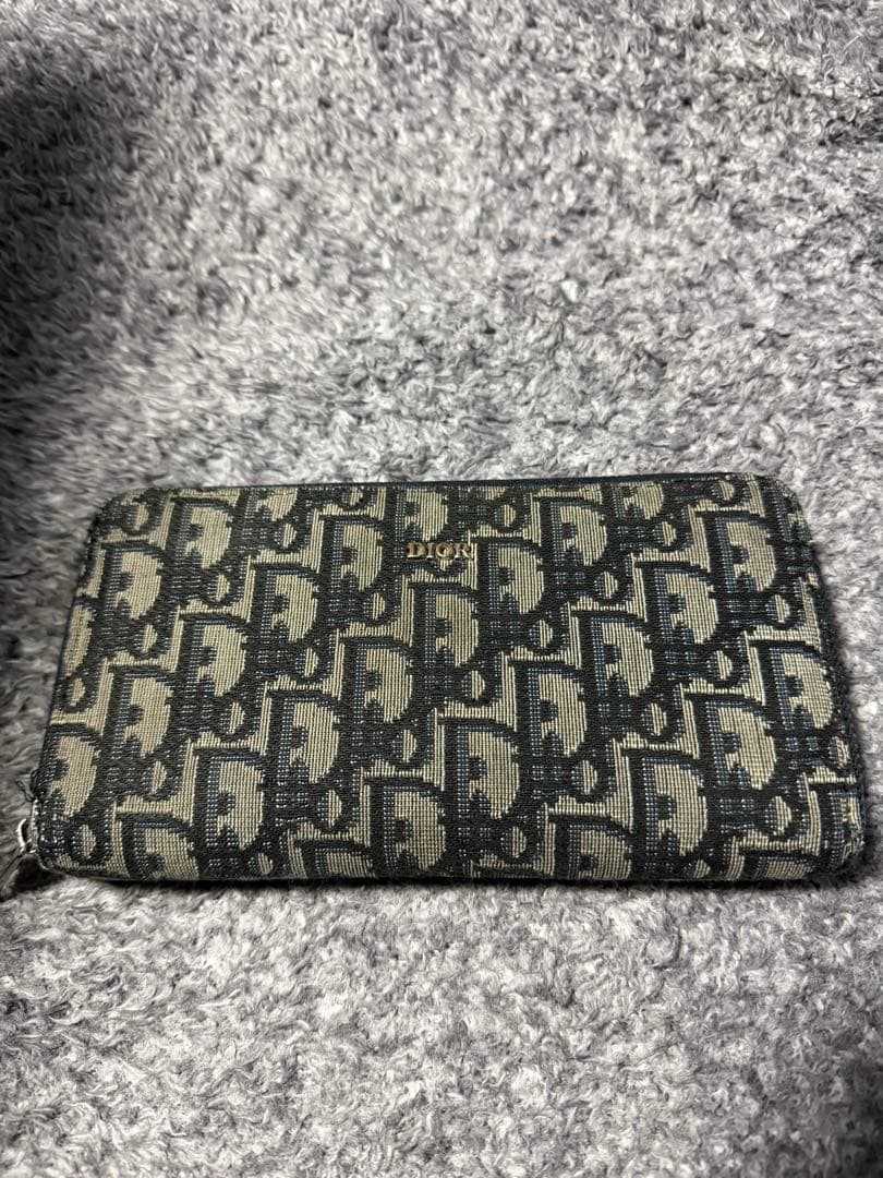 Dior ロゴパターン 長財布 最終値下げ 早い者順