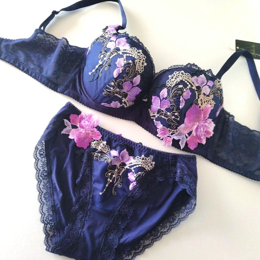 【新品】ワコール《サルート》91G Rich Veil Bra E70/M