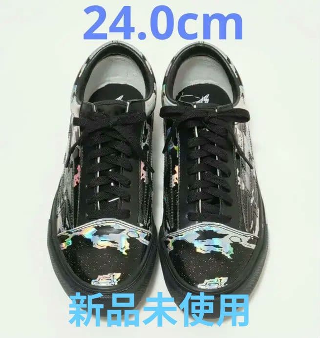 呪術廻戦×MAPPA×MIKIOSUZUKI コラボスニーカー【 五条悟 】