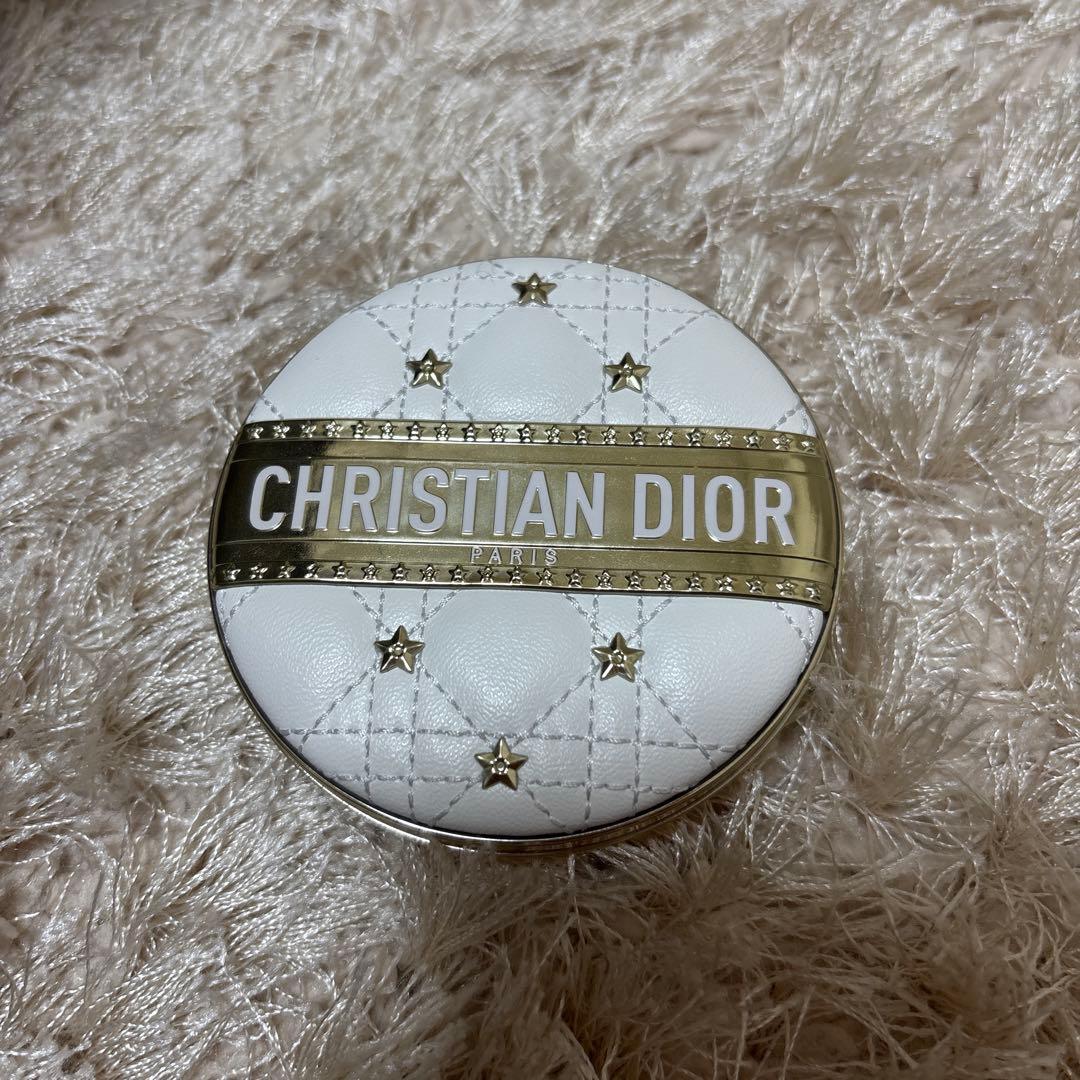 《新品》ディオール スキン フォーエヴァー グロウ ルミナイザー 001