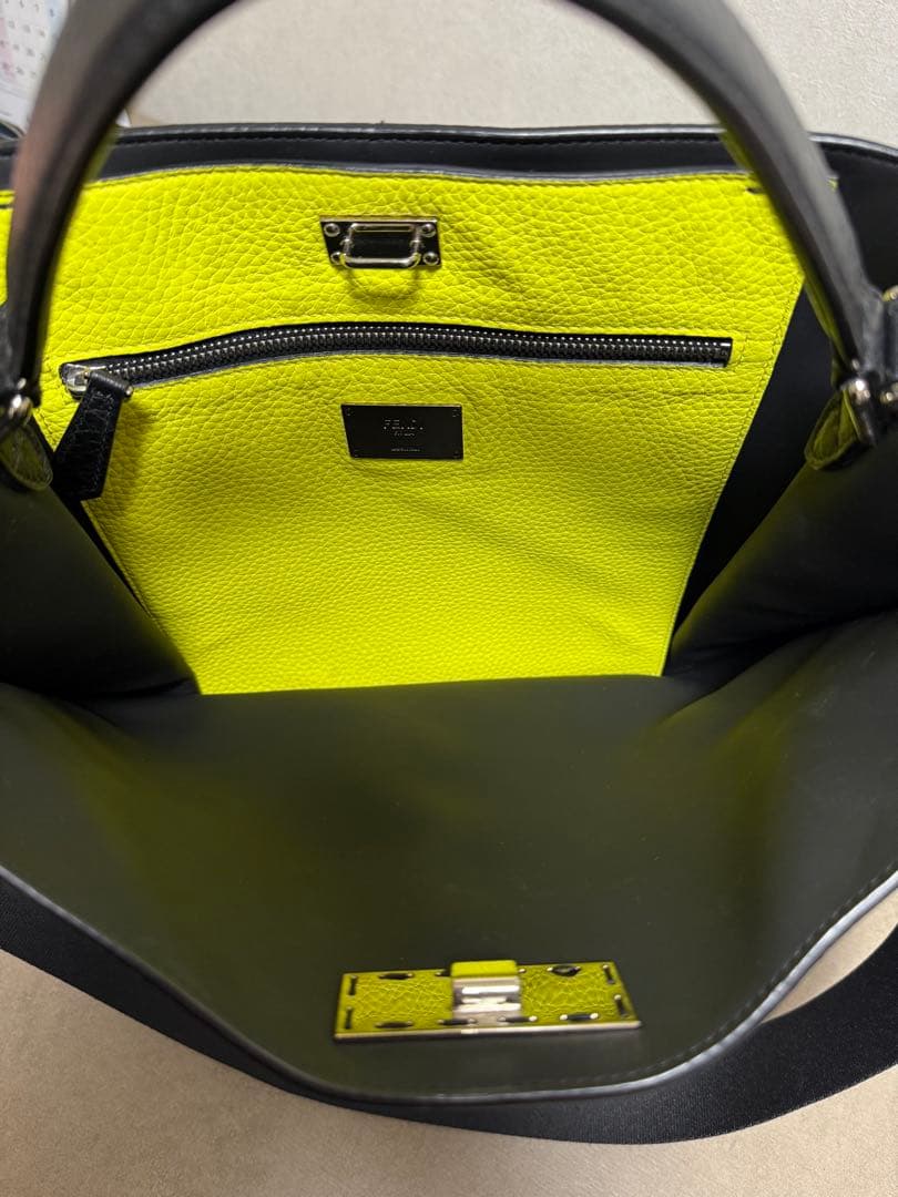 極美✨ フェンディ ピーカブー エックスライト 新作 定価47