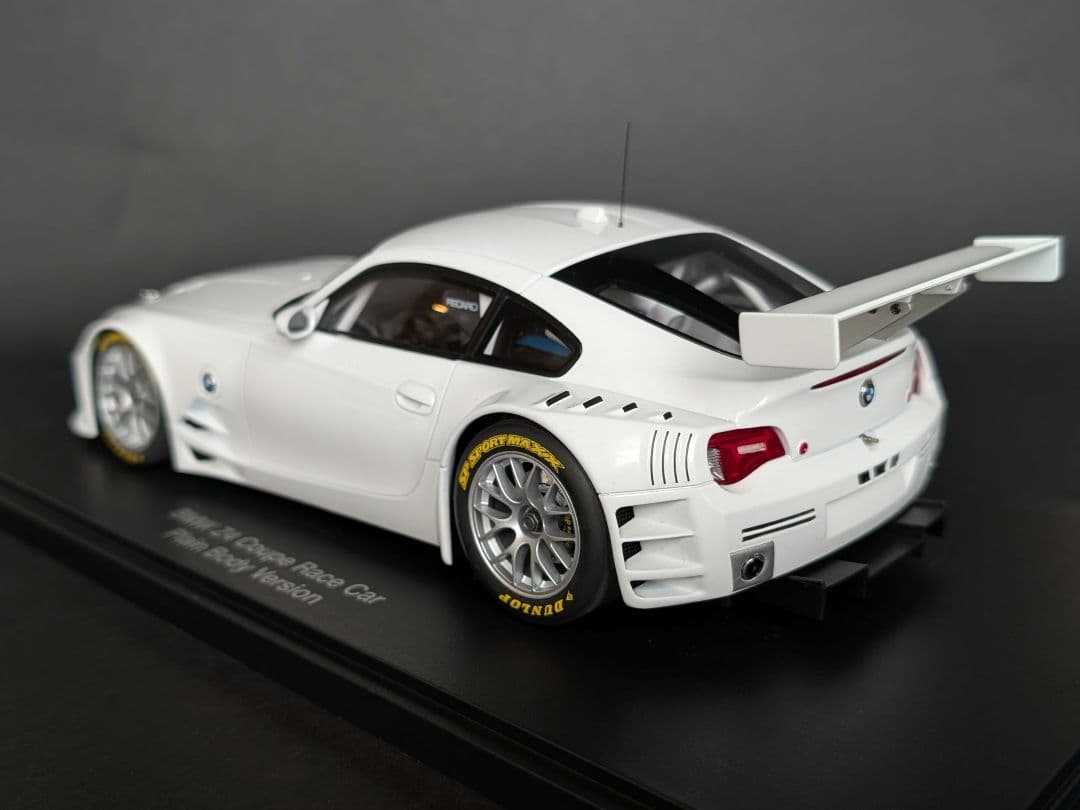 オートアート 1/18 BMW Z4 Coupe プレーンボディVer. - メルカリ