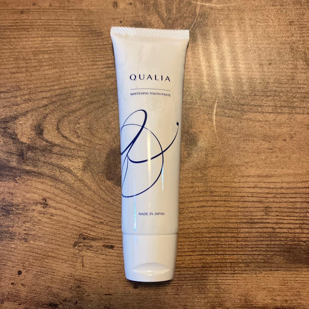 ✨新品未使用✨QUALIA シャンプー3本セットとホワイトニングトゥース