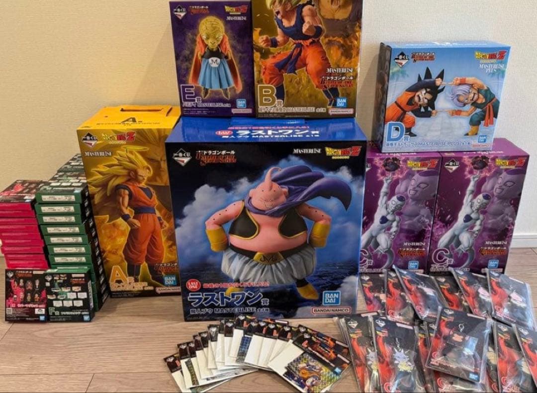 一番くじ ドラゴンボール SUPER SAIYAN 全種コンプセット 全79点 一番くじ DRAGON BALL 40th ～其之一～」が10月31日(金)より順次発売