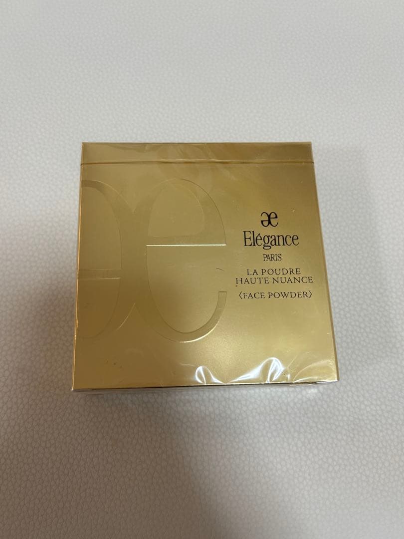 新品未使用Elegance La Poudre Haute-Nuance 01