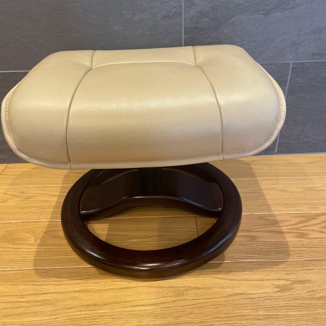 イエリアーダ　シモンズ　オットマン