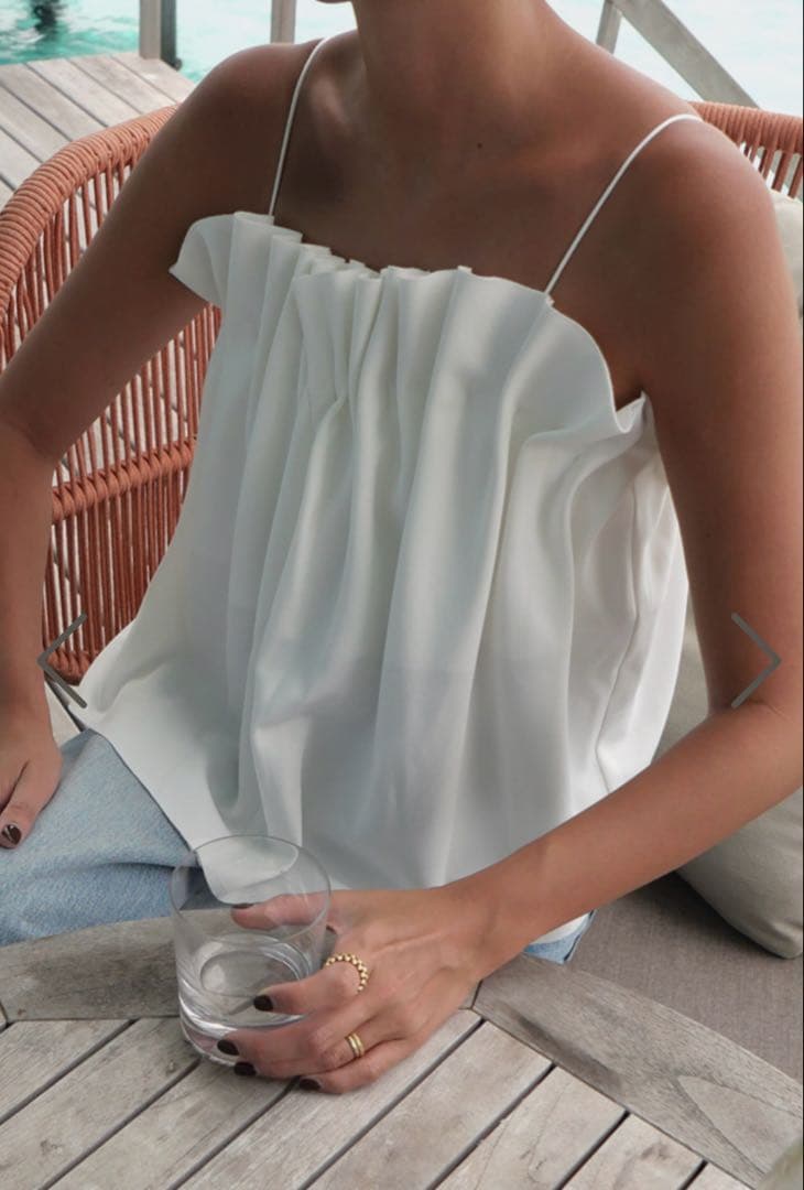 room306 プレーツデザイントップス ホワイト フリーサイズ