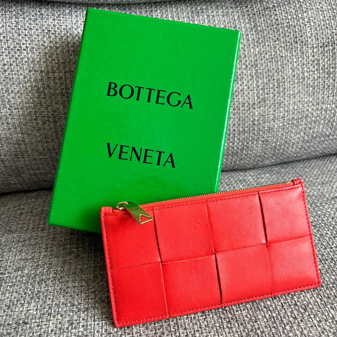 ボッテガヴェネタ カセット ロング ファスナーカードケース - メルカリ