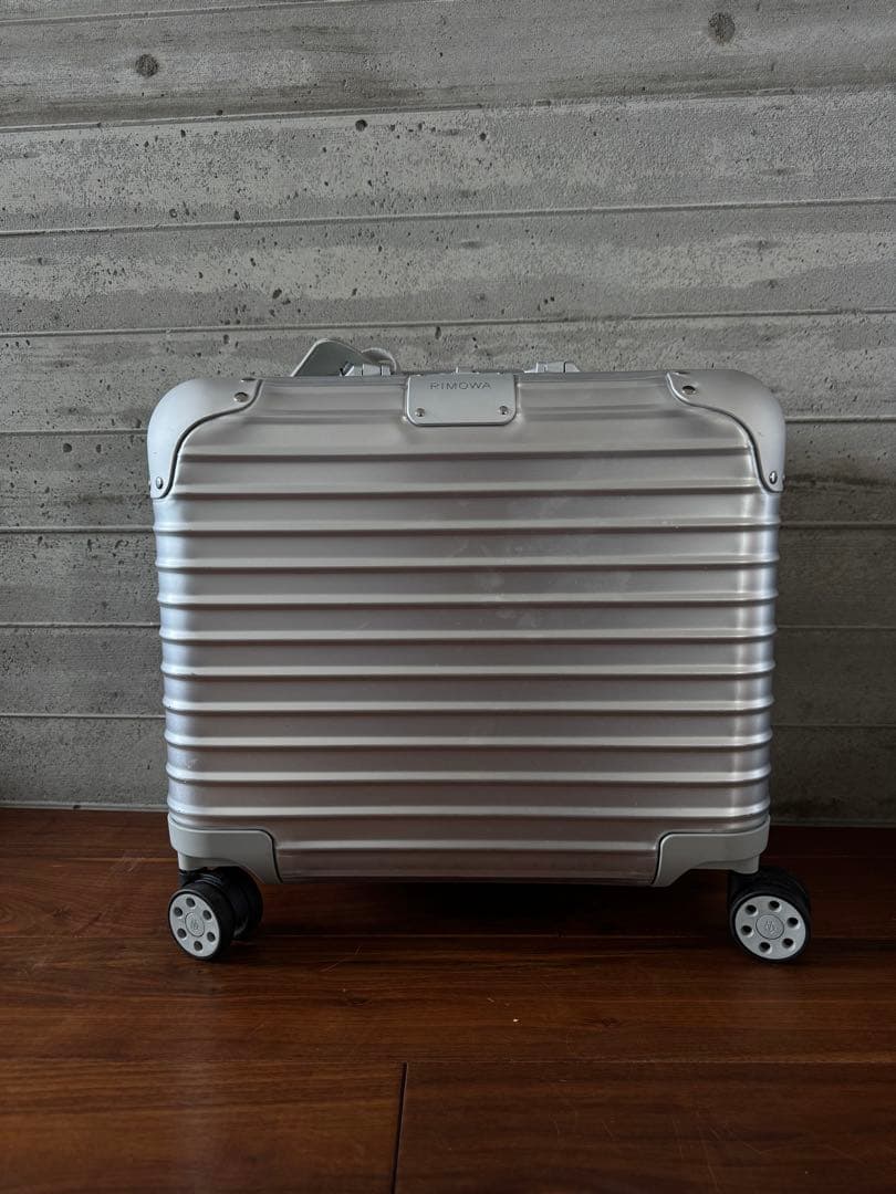 twins　使用回数1回　RIMOWA ORIGINALコンパクト RIMOWA◇ORIGINAL ◇ Cabin Twist ◇機内持ち込み可サイズ (RIMOWA