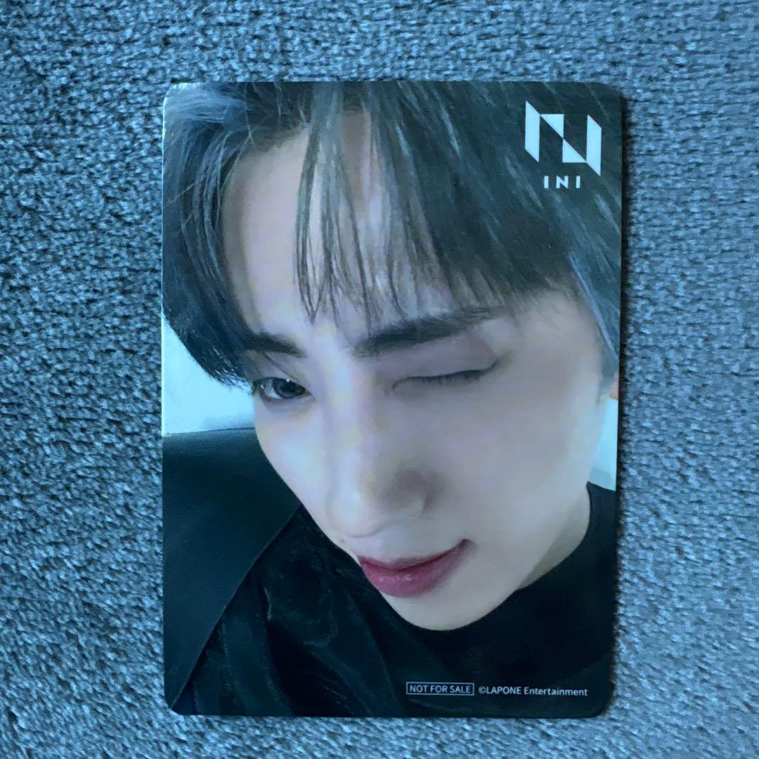 INI 許豊凡 フェンファン トレカ THE FRAME - メルカリ