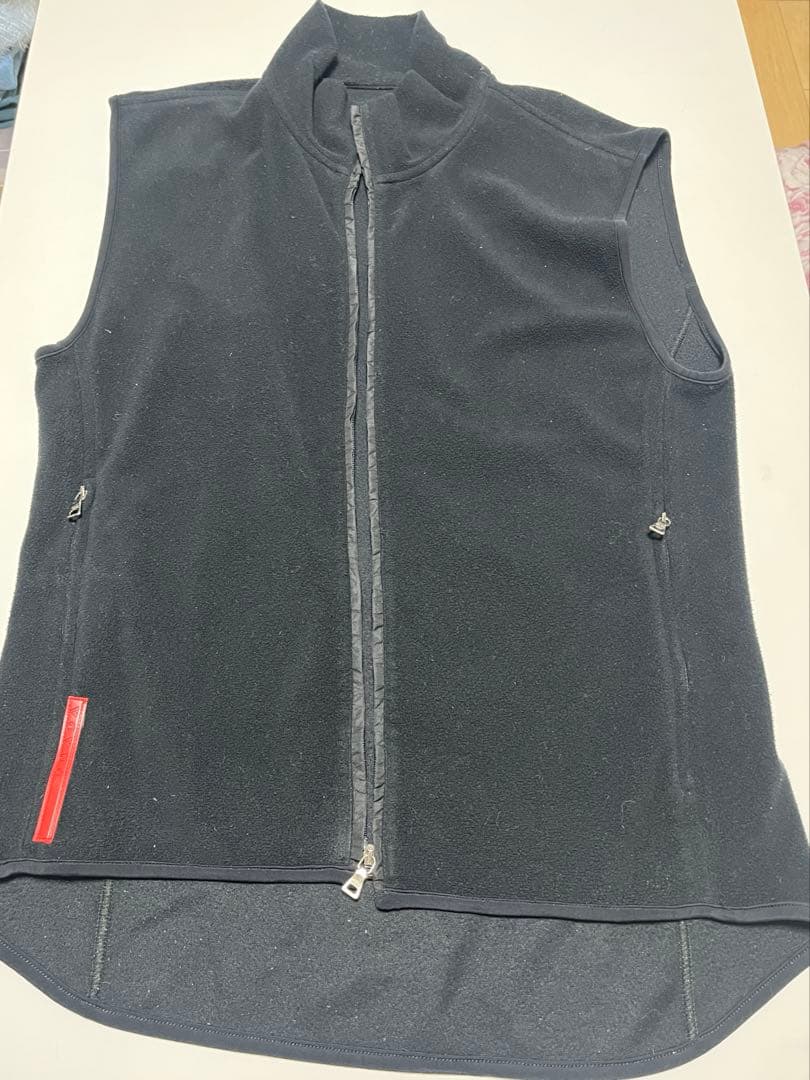 PRADA SPORTS／フリースベスト／希少 archive 古着 - メルカリ