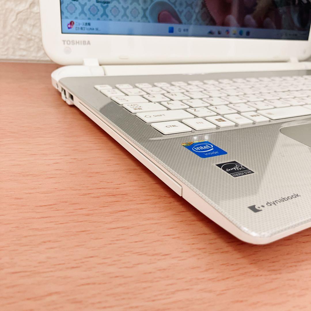 Windows11✨SSDで快適☘️Webカメラ付すぐ使えるノートパソコン - メルカリ